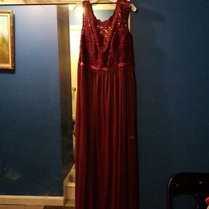 Very pretty Brand new David's bridal dress